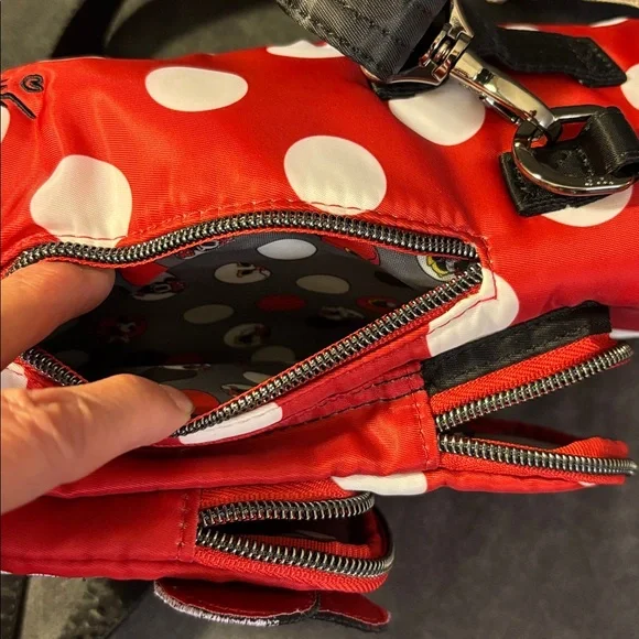 Disney Parks Lug Huggie SE - Picture 6 of 10